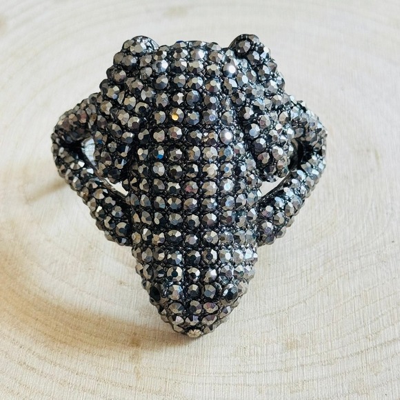 Frog encrusted rhinestone hinged clamper Bracelet Statement silver Couture 90s - Picture 3 of 8